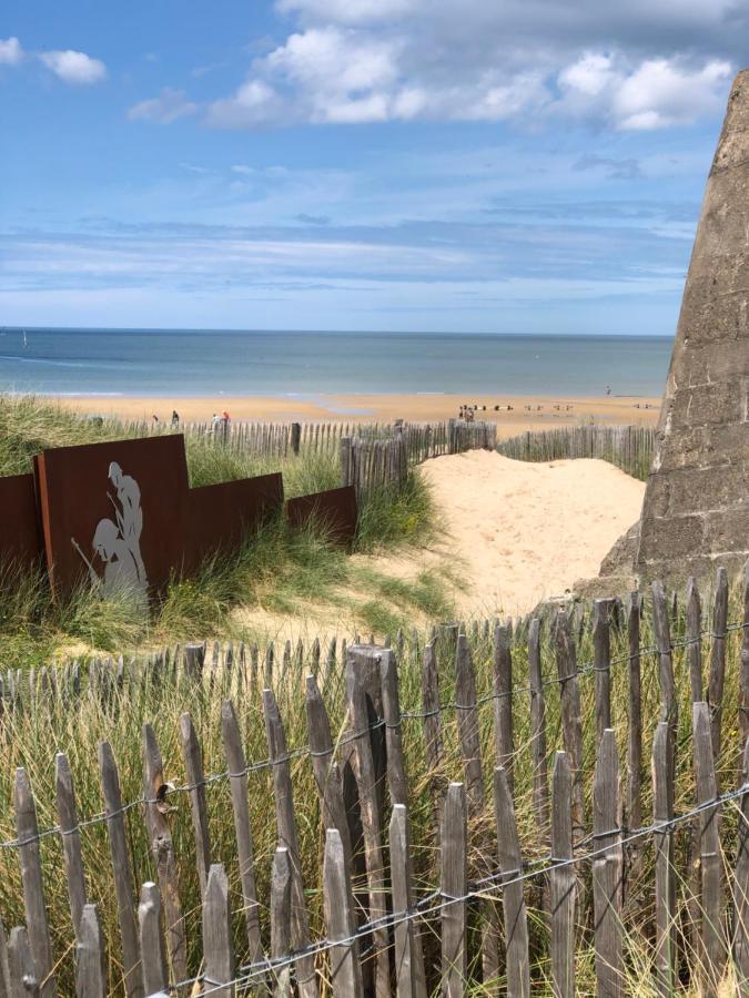 Bleu Sale - F2 Courseulles Avec Balcon Courseulles-sur-Mer Exterior foto